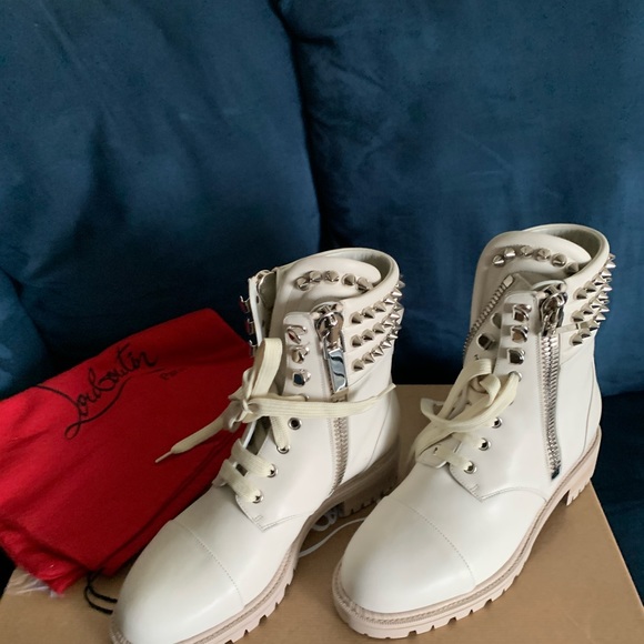 Boots - Picture 3 of 3